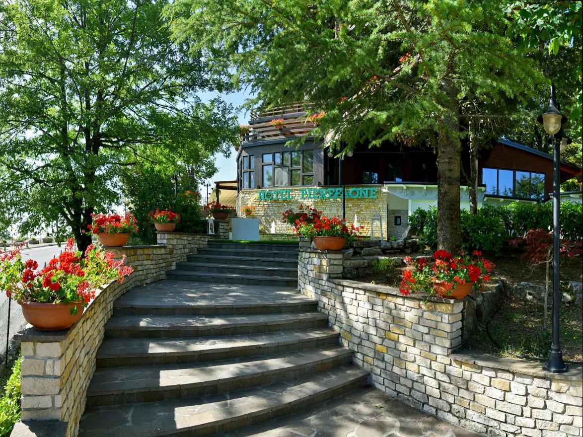 Hotel Pierfaone Abriola Экстерьер фото